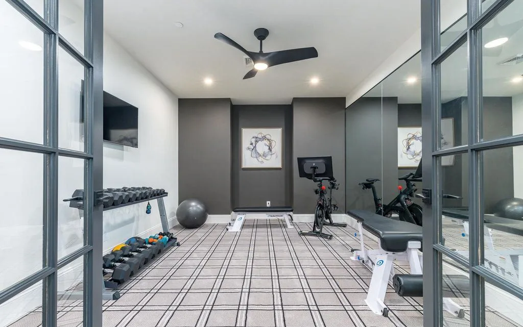 Captivating Luxury Home at 4 Gypsian Way Blends Elegance Comfort Timeless Design 17