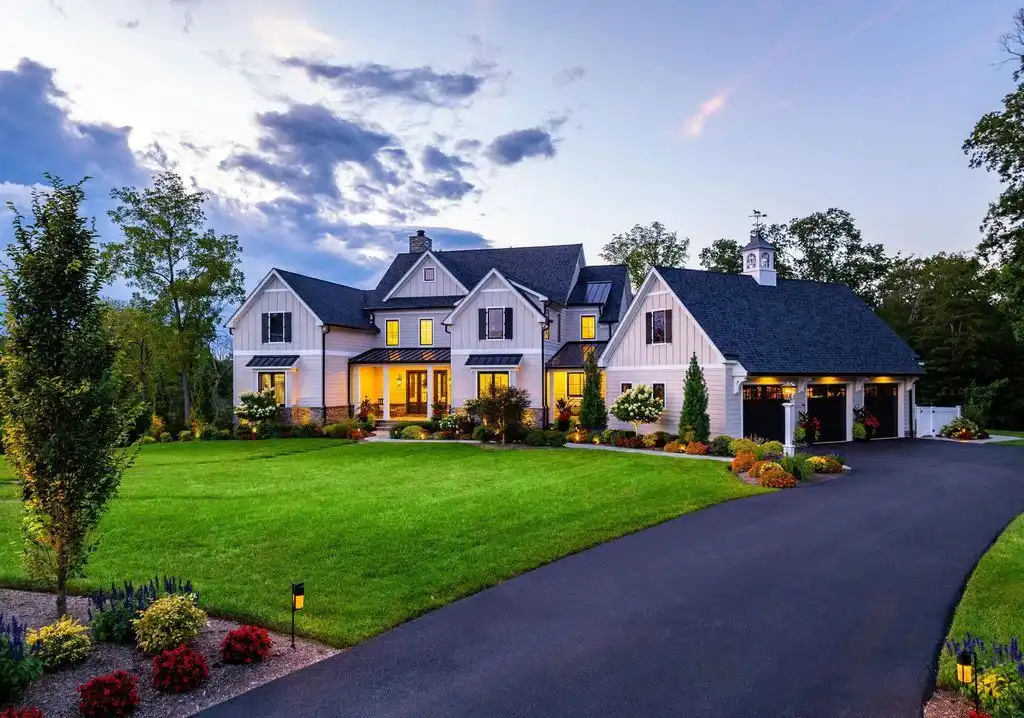 Captivating Luxury Home at 4 Gypsian Way Blends Elegance Comfort Timeless Design 5