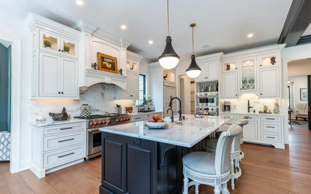 Captivating Luxury Home at 4 Gypsian Way Blends Elegance Comfort Timeless Design 9