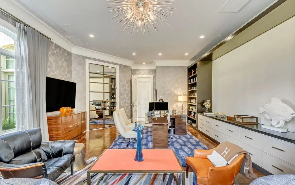 Exclusive 29.995M Estate at 13322 N Grove Dr Showcases Classic Elegance and Contemporary Design 14