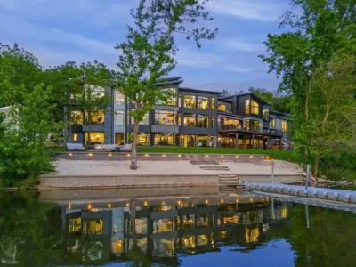 Exclusive 5.5M Contemporary Residence at 0 North Confidential Road Designed for Luxury Living and Entertaining 1