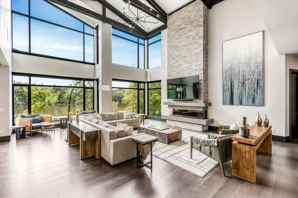Exclusive 5.5M Contemporary Residence at 0 North Confidential Road Designed for Luxury Living and Entertaining 7