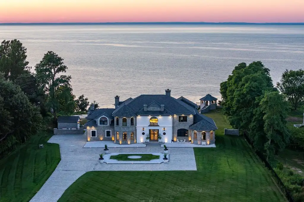 Exclusive 8.5M Waterfront Home at 3875 Hallock Ln Showcases Impeccable Upgrades on Long Island Sound 1
