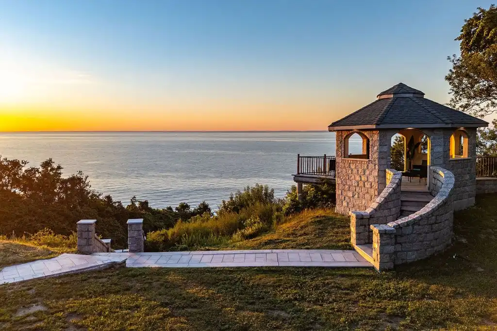 Exclusive 8.5M Waterfront Home at 3875 Hallock Ln Showcases Impeccable Upgrades on Long Island Sound 3