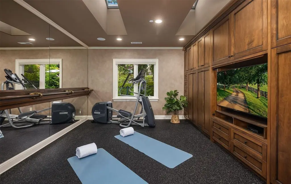 Experience World Class Luxury at 8638 NE 19th Place a 9.95M Italian Inspired Estate in Clyde Hill 19