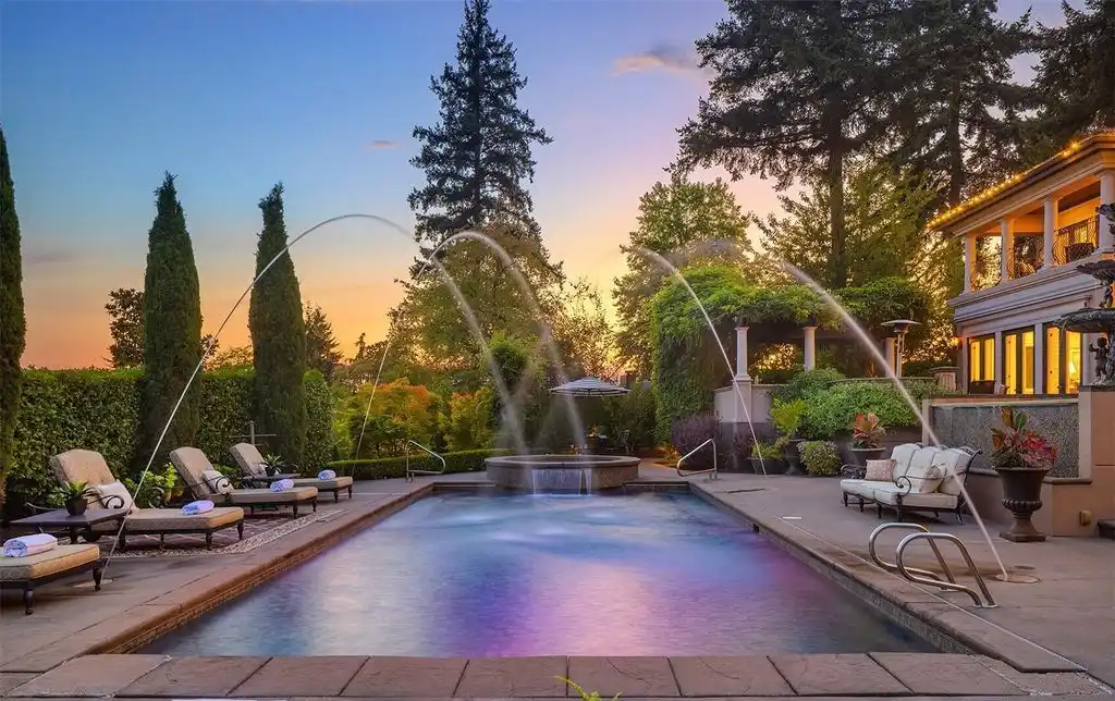 Experience World Class Luxury at 8638 NE 19th Place a 9.95M Italian Inspired Estate in Clyde Hill 23
