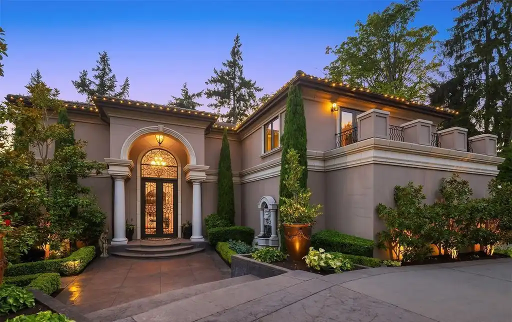 Experience World Class Luxury at 8638 NE 19th Place a 9.95M Italian Inspired Estate in Clyde Hill 6