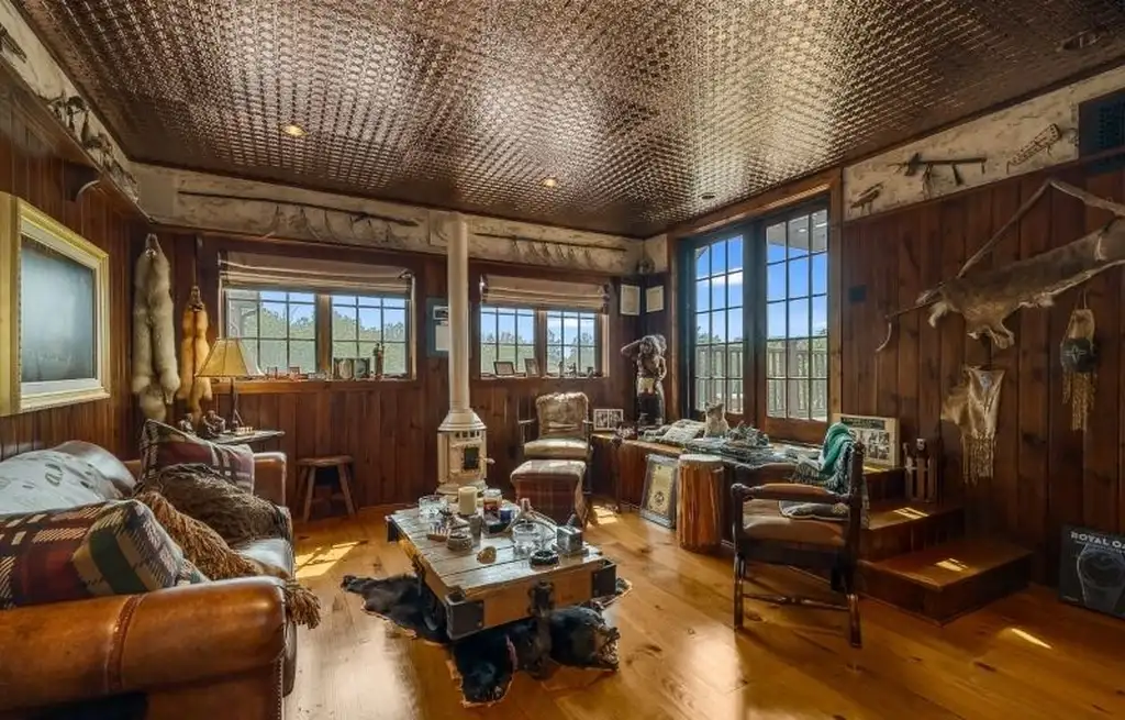 Extraordinary 7.25M Estate at 106 Mountain Top Rd Combines Historic Roots with Modern Comfort in New Jersey 14