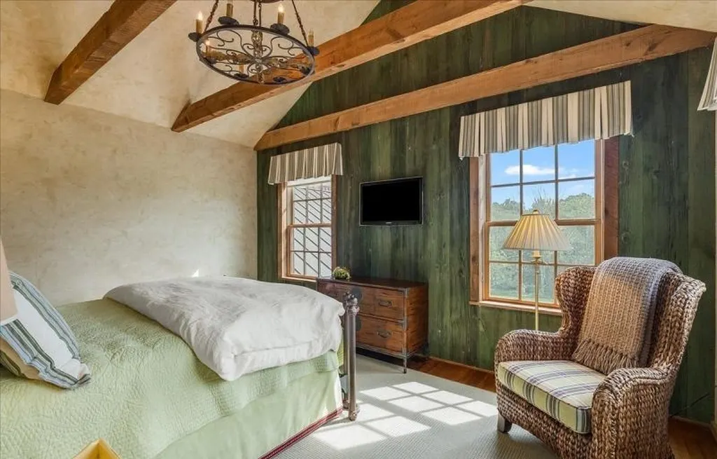 Extraordinary 7.25M Estate at 106 Mountain Top Rd Combines Historic Roots with Modern Comfort in New Jersey 17