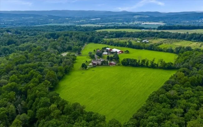 Iconic $7.25M New Jersey Estate: Double G Farm Showcasing 1850 Heritage on 62+ Acres