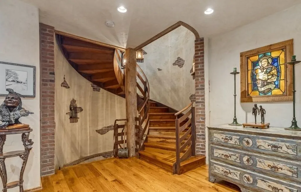 Extraordinary 7.25M Estate at 106 Mountain Top Rd Combines Historic Roots with Modern Comfort in New Jersey 8