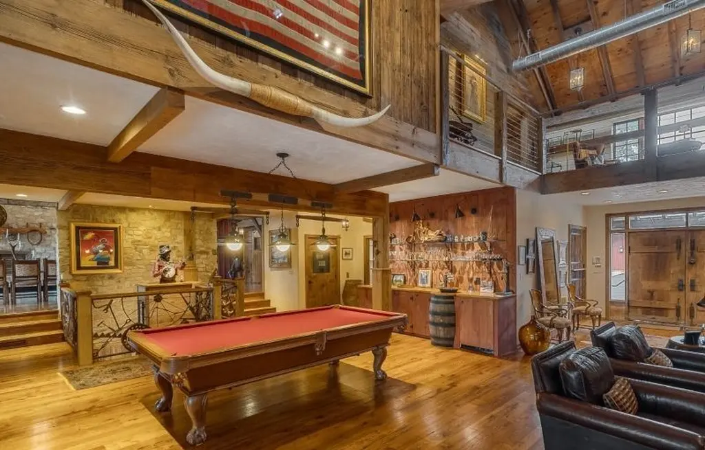 Extraordinary 7.25M Estate at 106 Mountain Top Rd Combines Historic Roots with Modern Comfort in New Jersey 9
