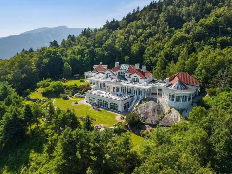 Above the Clouds: A $14 Million Vermont Estate That Redefines Luxury Living