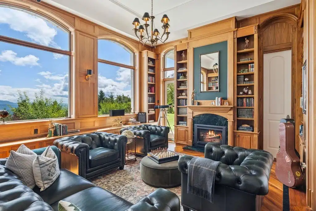 Extraordinary Estate at 189 Upper Springs Road Vermont ‘Above the Clouds Listed for 14 Million 14