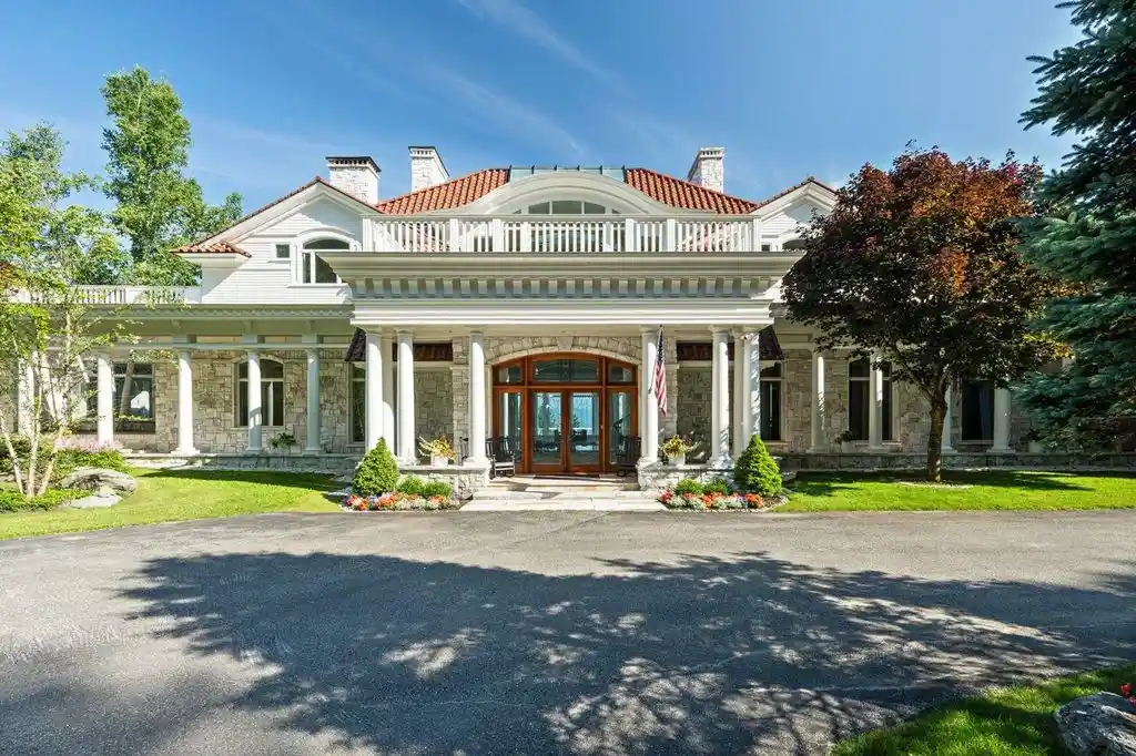 Extraordinary Estate at 189 Upper Springs Road Vermont ‘Above the Clouds Listed for 14 Million 3