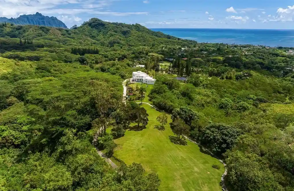 Extraordinary Hawai‘i Estate at 47 958 Kamakoi Rd 23 Acres of Legacy Luxury for 16.995 Million 2