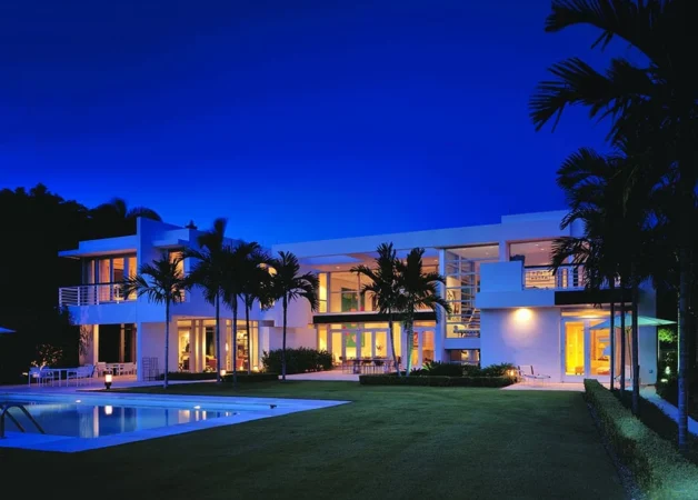 Florida Residence by Mojo Stumer Associates, Modern Waterfront Masterpiece with Panoramic Ocean Views