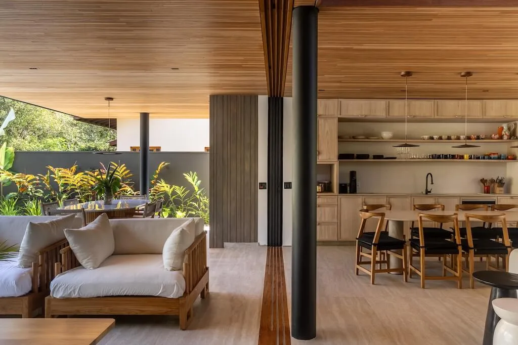 JV Residence by Pitta Arquitetura, Contemporary Tropical Living in Ubatuba