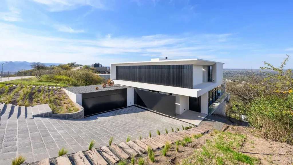 La Deseada Housing by Estudio AP, A Luxury Hillside Retreat of Modern Architecture
