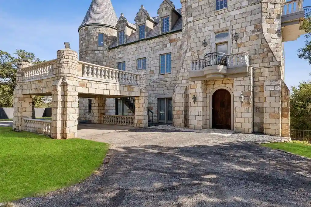Luxury Texas Real Estate 9888 Boat Club Rd Estate on Eagle Mountain Lake Asks 4 10