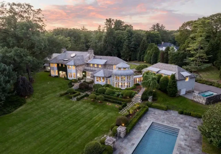 Iconic Harkaway Farm: A Prestigious Connecticut Georgian Colonial Estate Listed for $16.75 Million