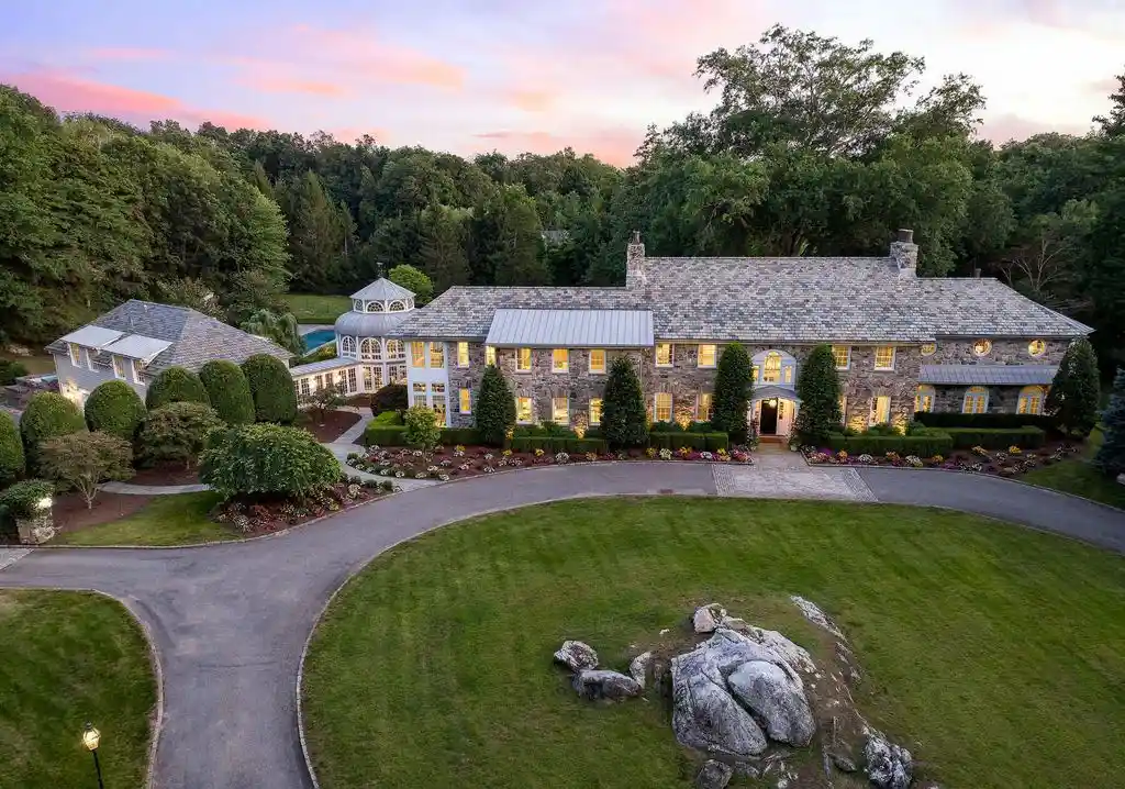 Magnificent Georgian Colonial at 50 Dingletown Rd A Prestigious Greenwich Estate Listed for 16.75 Million 2