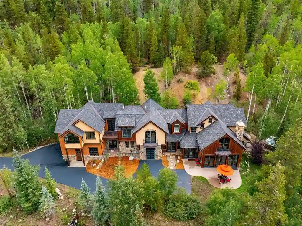 Majestic Colorado Living 94 Sunbeam Dr Offers Secluded Luxury and Mountain Beauty for 6.2 Million 1