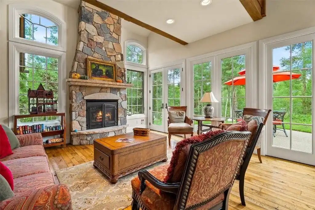 Majestic Colorado Living 94 Sunbeam Dr Offers Secluded Luxury and Mountain Beauty for 6.2 Million 2