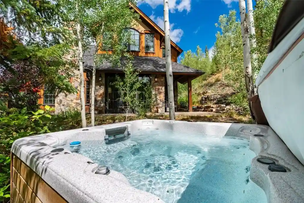 Majestic Colorado Living 94 Sunbeam Dr Offers Secluded Luxury and Mountain Beauty for 6.2 Million 4