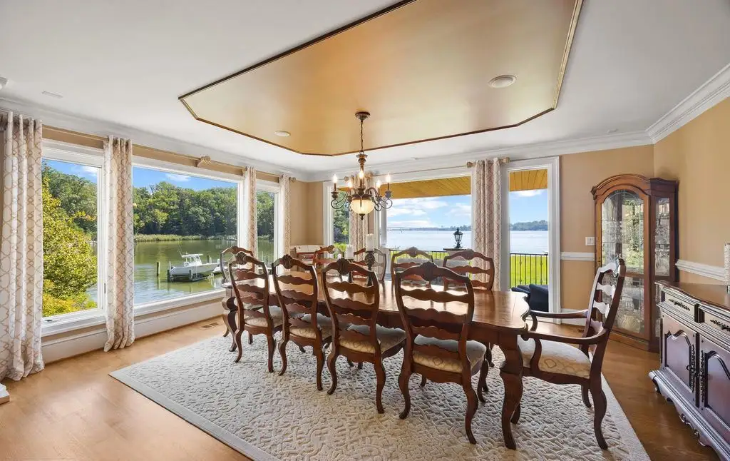Spectacular Waterfront Living Awaits at 125 S Winchester Rd Maryland Asking 8 10