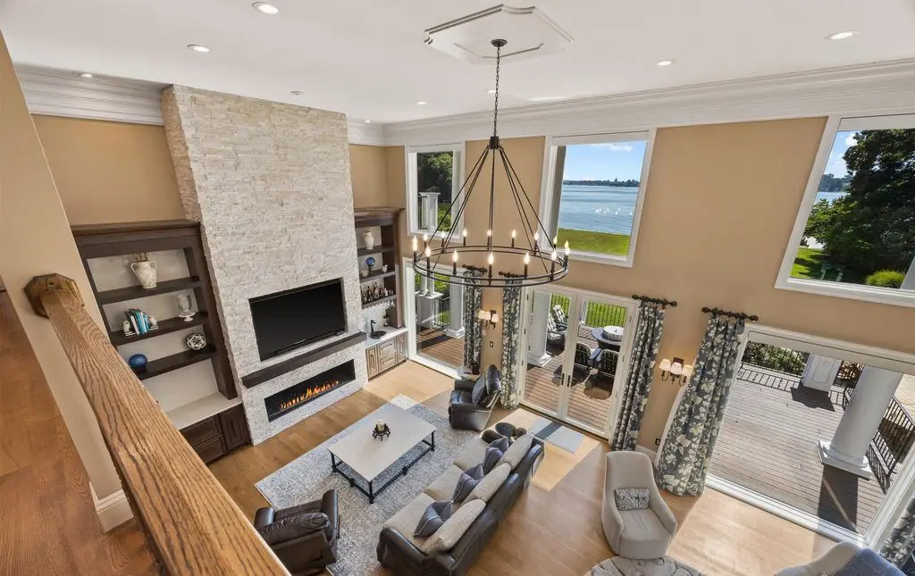 Spectacular Waterfront Living Awaits at 125 S Winchester Rd Maryland Asking 8 15