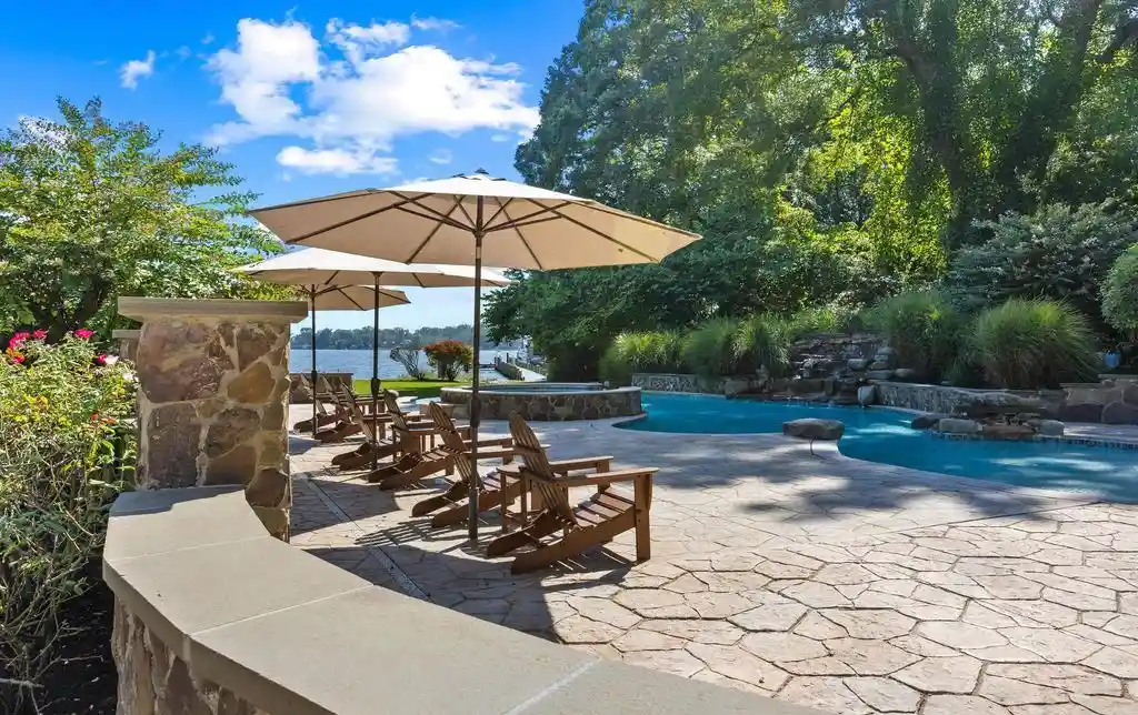 Spectacular Waterfront Living Awaits at 125 S Winchester Rd Maryland Asking 8 22