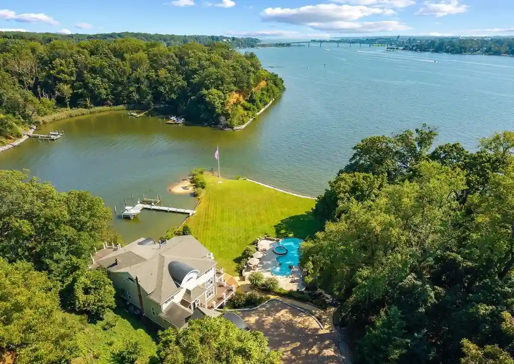 Spectacular Waterfront Living Awaits at 125 S Winchester Rd Maryland Asking 8 25