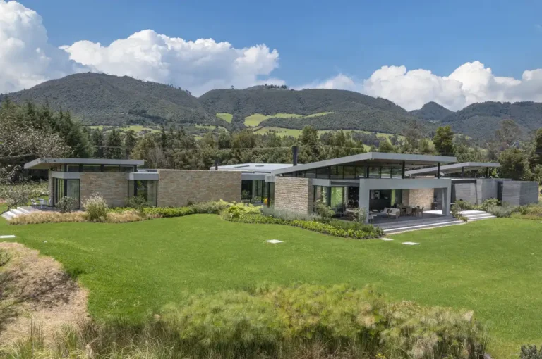 Teusaca House by SDH Studio Architecture + Design, A Contemporary Greenhouse Retreat in La Calera