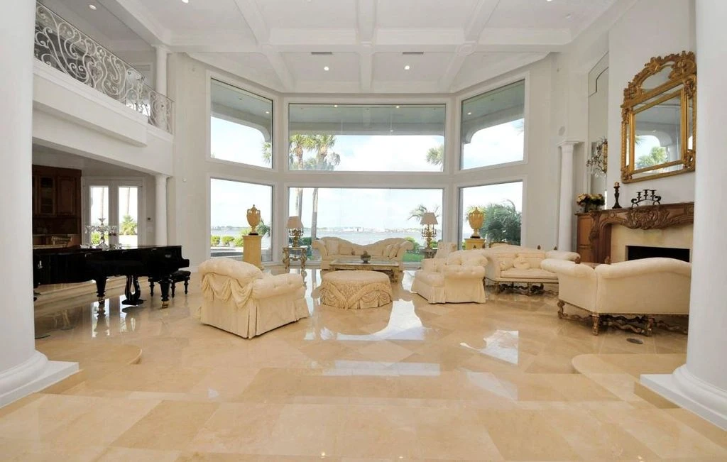 2210 Twin Oaks Blvd Stunning Texas Waterfront Estate with Breathtaking Clear Lake Views Lists for 5.2 Million 10