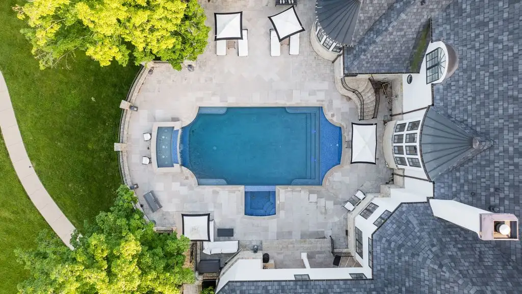2410 Hidden River Ln Exquisite Tennessee Estate Epitomizes Modern Southern Elegance at 10.995 Million 4