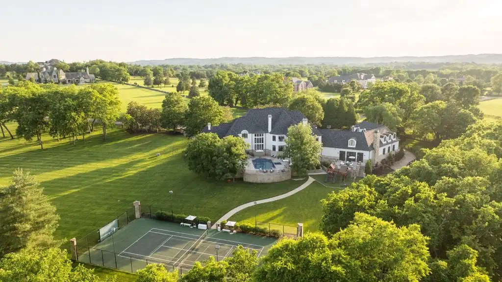 2410 Hidden River Ln Exquisite Tennessee Estate Epitomizes Modern Southern Elegance at 10.995 Million 6