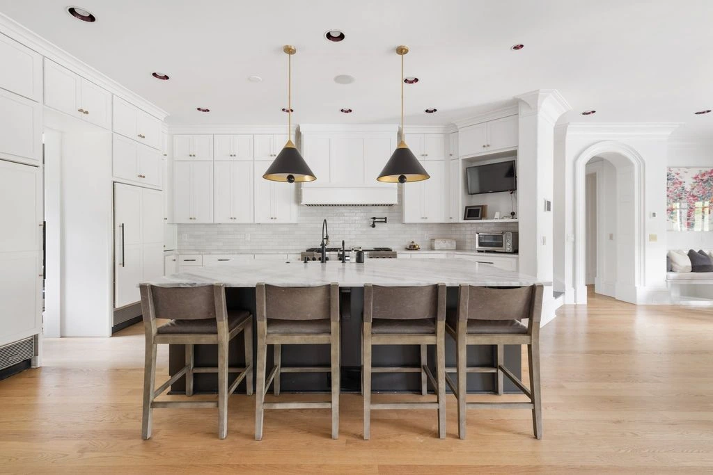 2410 Hidden River Ln Exquisite Tennessee Estate Epitomizes Modern Southern Elegance at 10.995 Million 9