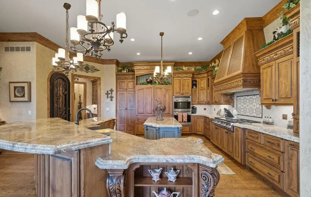 2700 Heartland Dr Exquisite Kansas Estate Blending Stately Architecture with Smart Home Luxury for 2.198 Million 9
