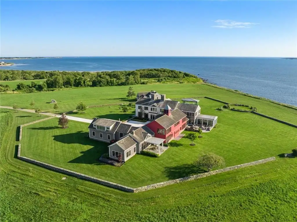 441 W Main Rd Bayberry Farm an Extraordinary 108 Acre Waterfront Estate in Rhode Island Lists for 22.5 Million 4