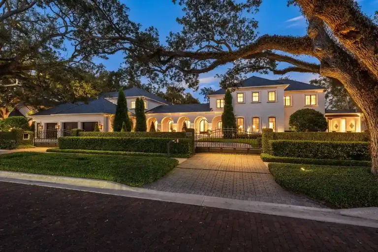 $19.8 Million Spectacular South Tampa Golf-Front Estate with Luxury Amenities