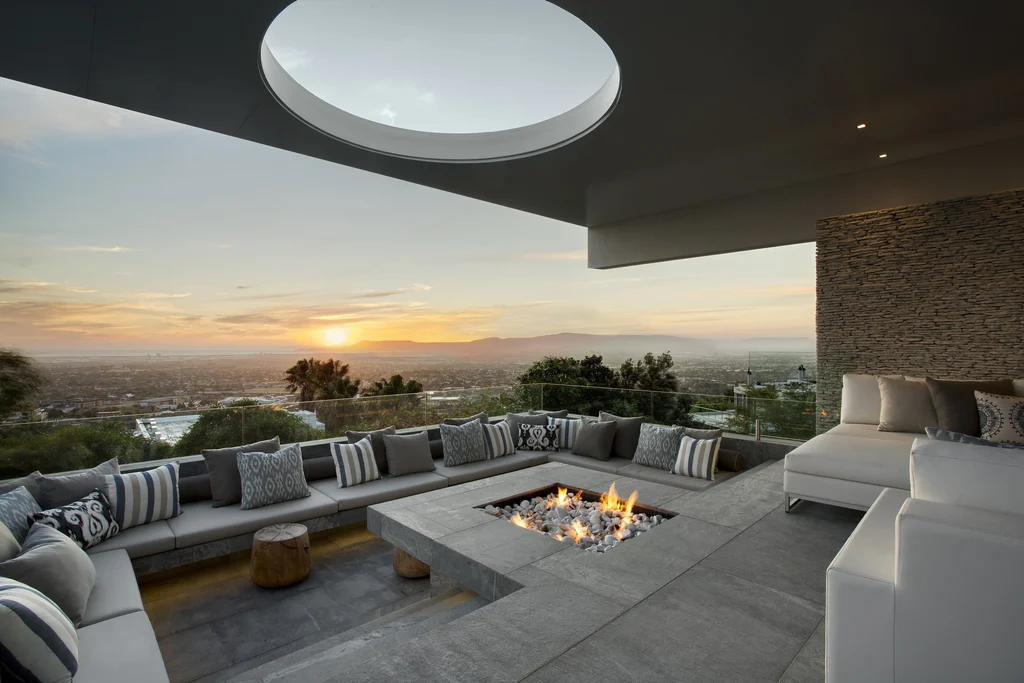 City Villa by ARRCC Showcases Bold Geometric Design and Breathtaking Urban Views