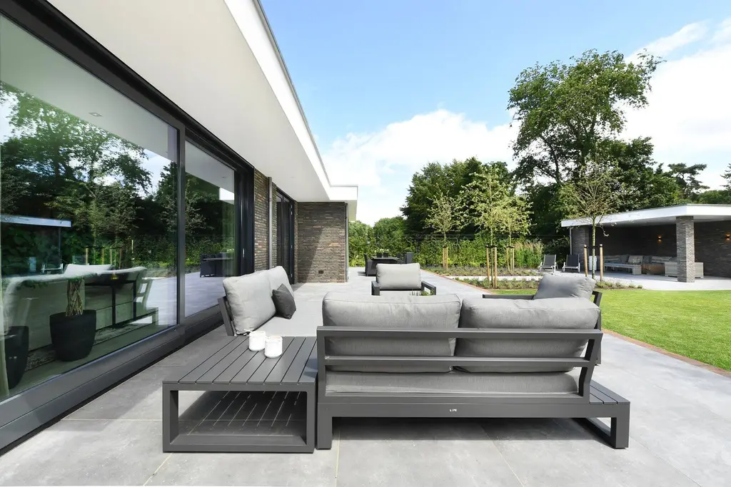 Villa S by HMVD Architecten, A Modern Masterpiece of Cubist Elegance