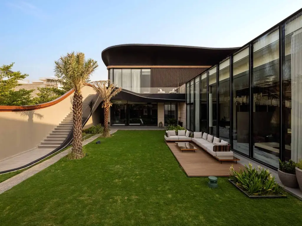 Residence Ondra by 23DC Architects Blends Light, Water, and Space into a Seamless Living Experience